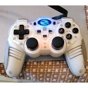 Game Elements Recoil GGE909 White USB Game Controller